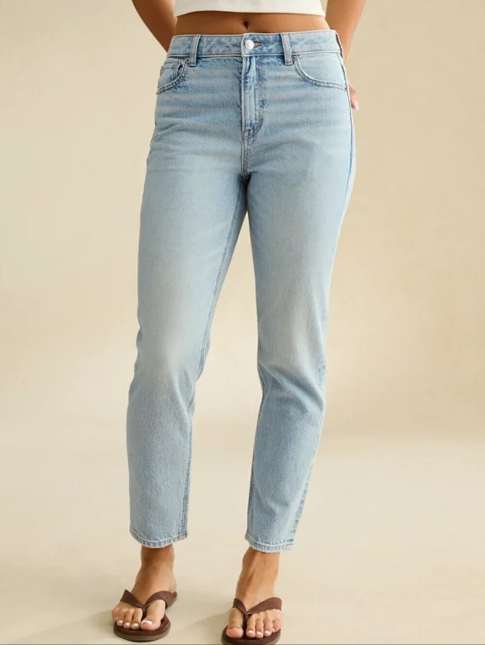 American Eagle Mom Jeans, Size 16 Short